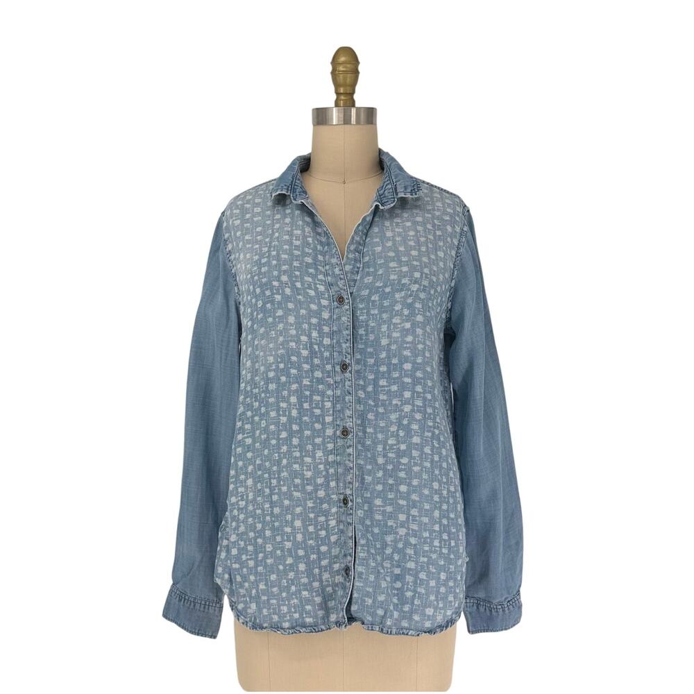 Anthropologie Cloth & Stone Dot-Dash Chambray But… - image 3